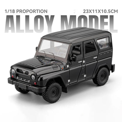 1:18 UAZ Hunter SUV