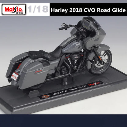 1:18 Harley 2018 CVO Road Glide