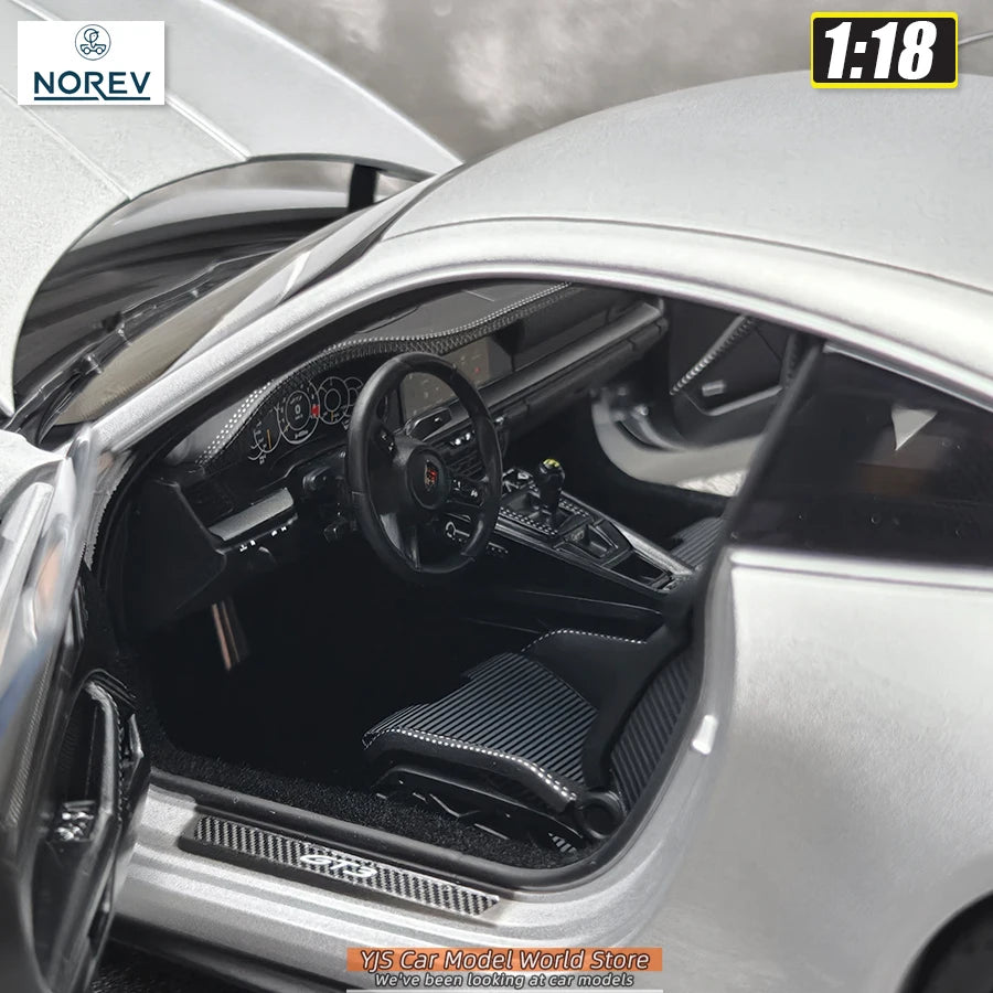 1:18 Porsche 911 GT3 w/Touring Pack 2025