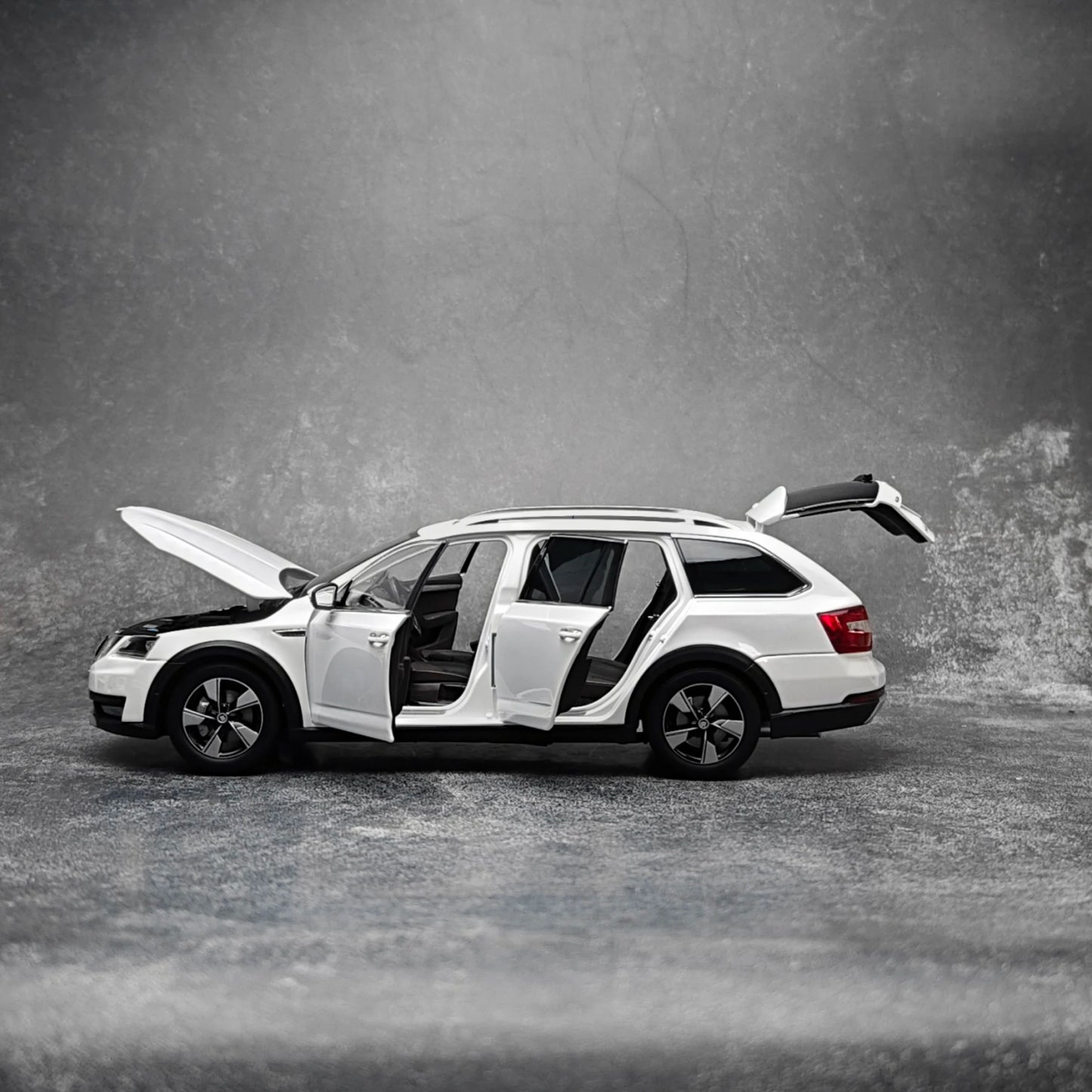 1:18 Skoda Octavia Combi