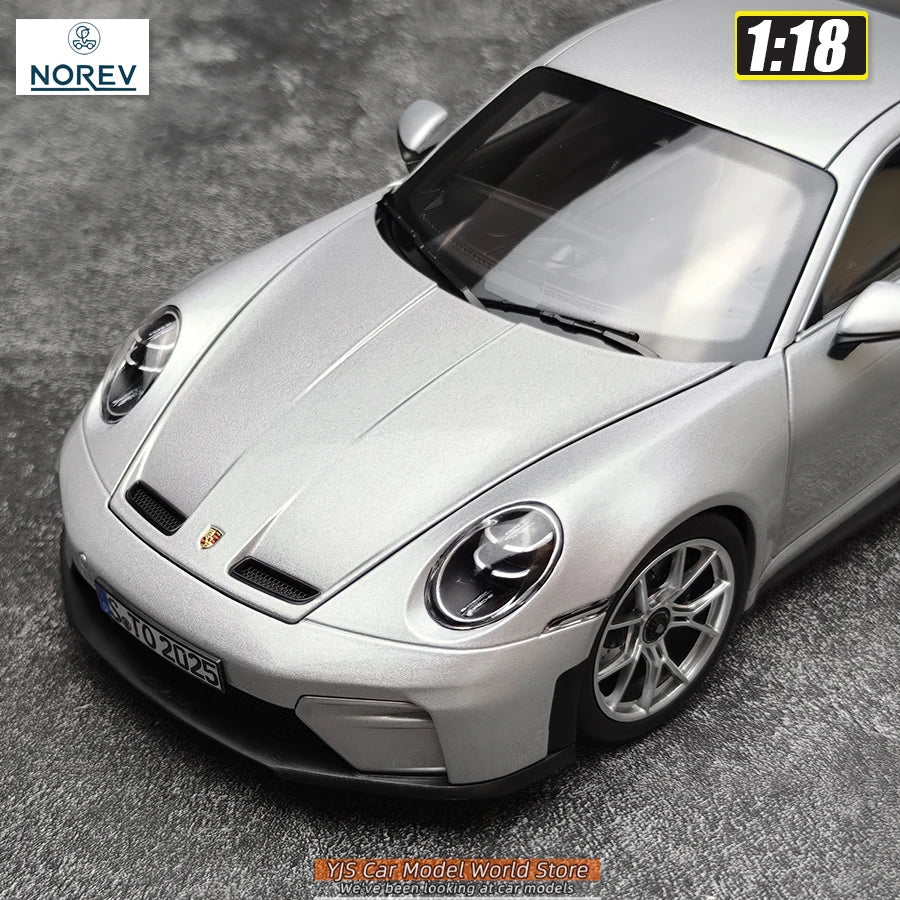 1:18 Porsche 911 GT3 w/Touring Pack 2025