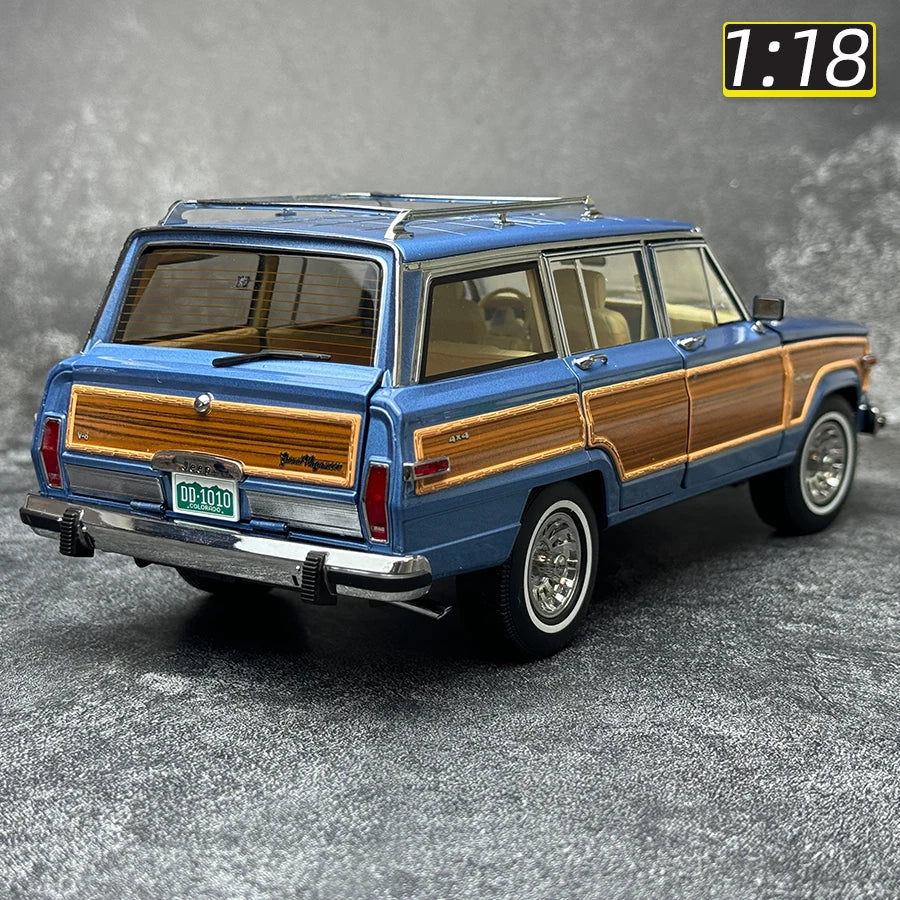 1:18 Jeep Wagoneer