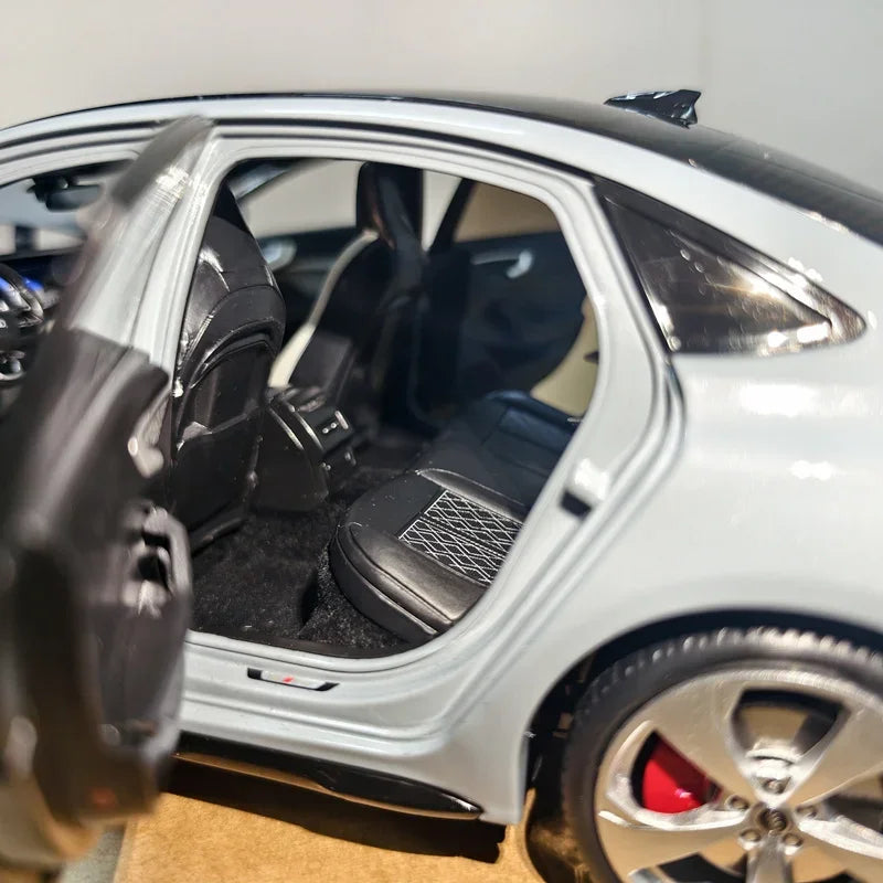 1:18 Audi A5 A5L 2025 Coupe