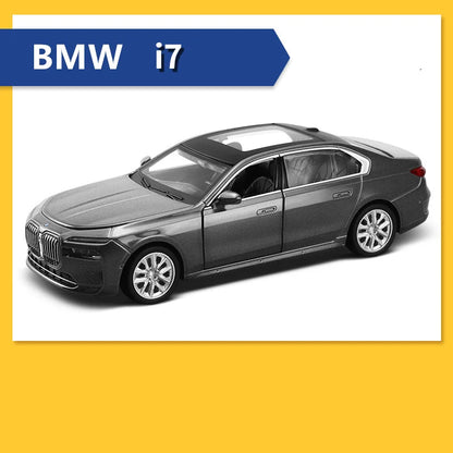 1:32 BMW i7