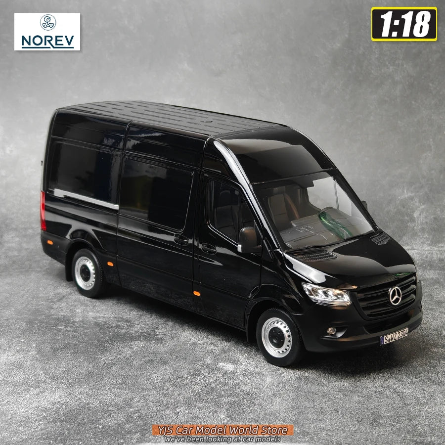 1:18 Mercedes-Benz Sprinter 2018