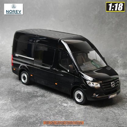 1:18 Mercedes-Benz Sprinter 2018