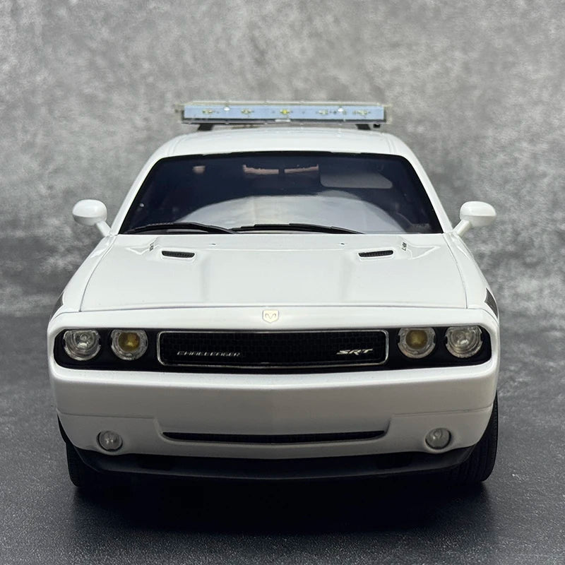 1:18 2010 SRT8 Dodge Challenger