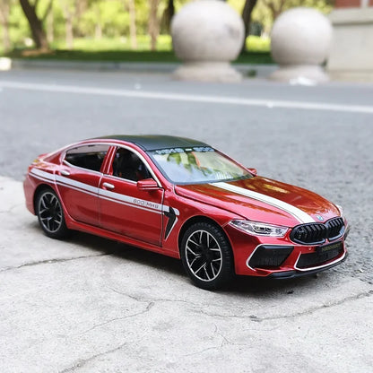 1:24 BMW M8 MH8 800 MANHART