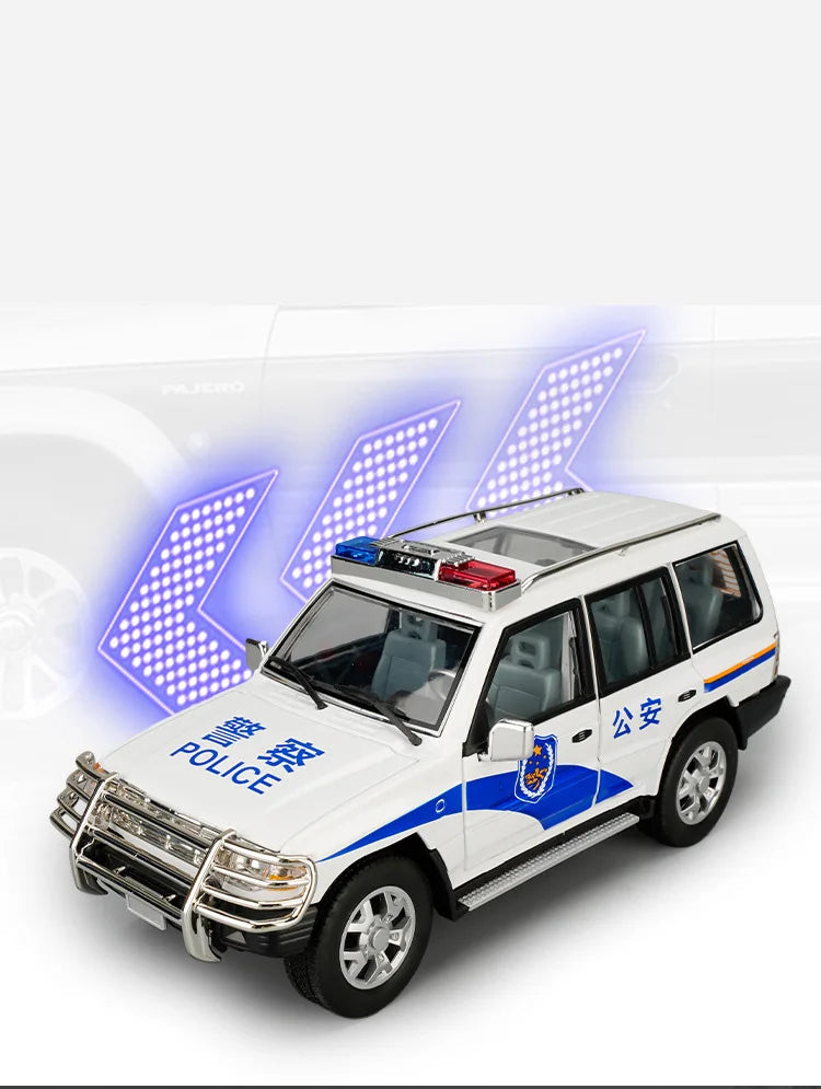 1:18 Mitsubishi PAJERO