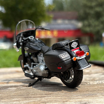 1:18 Harley Davidson 2024
