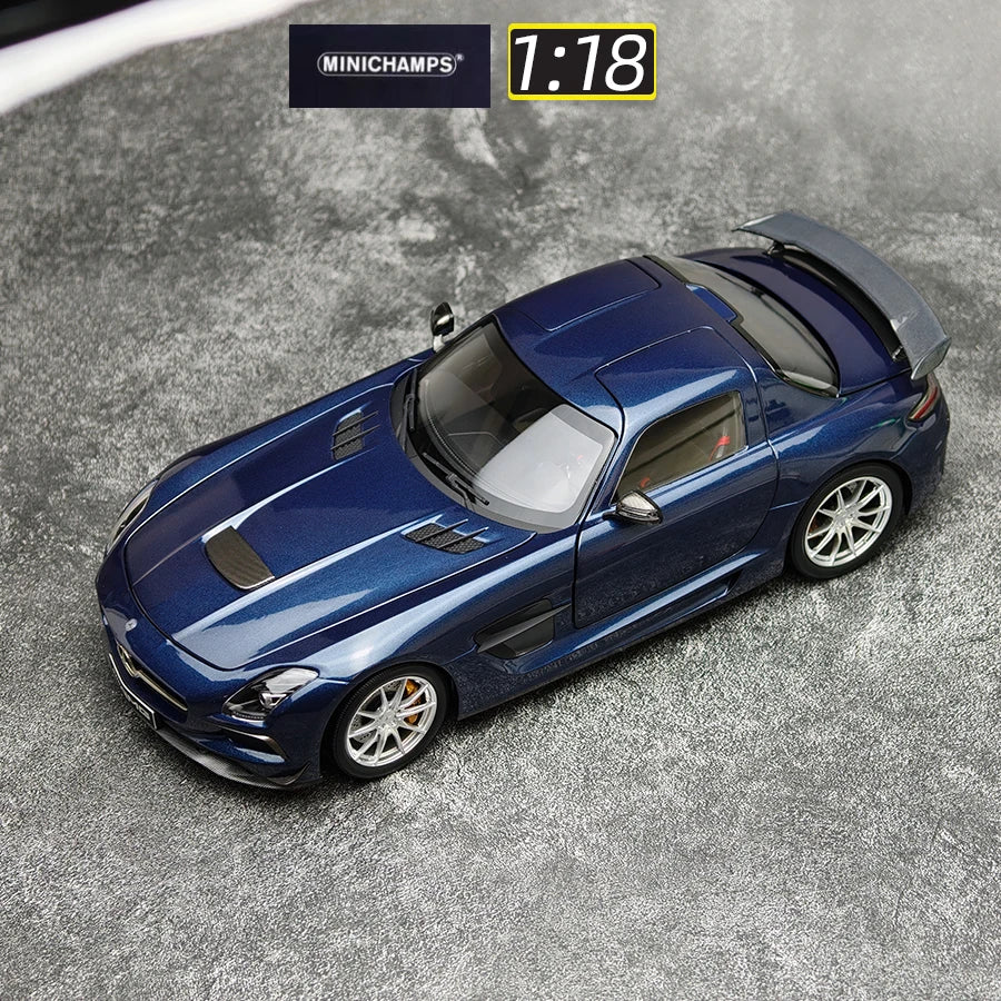1:18 Mercedes-Benz SLS