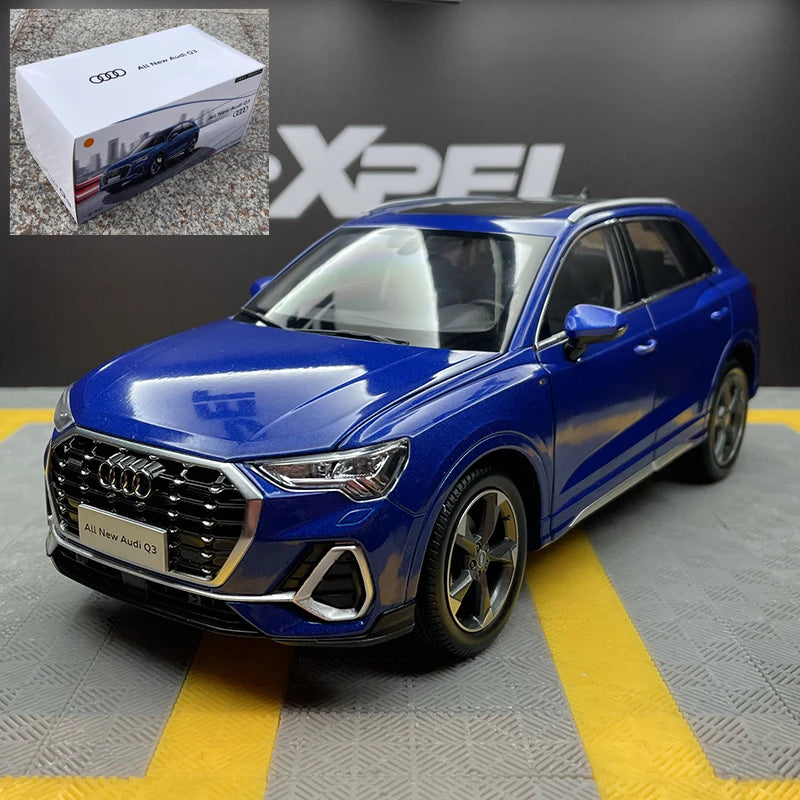 1:18 AUDI Q3