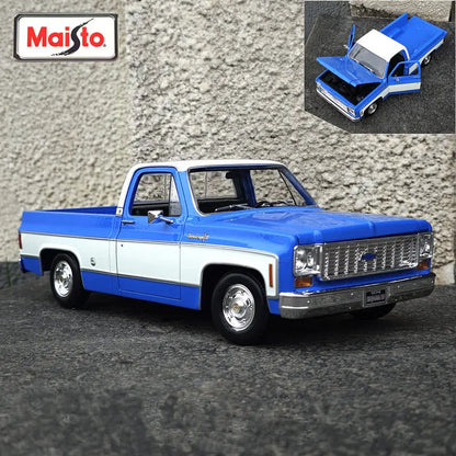 1:18 1974 Chevrolet C10 Cheyenne