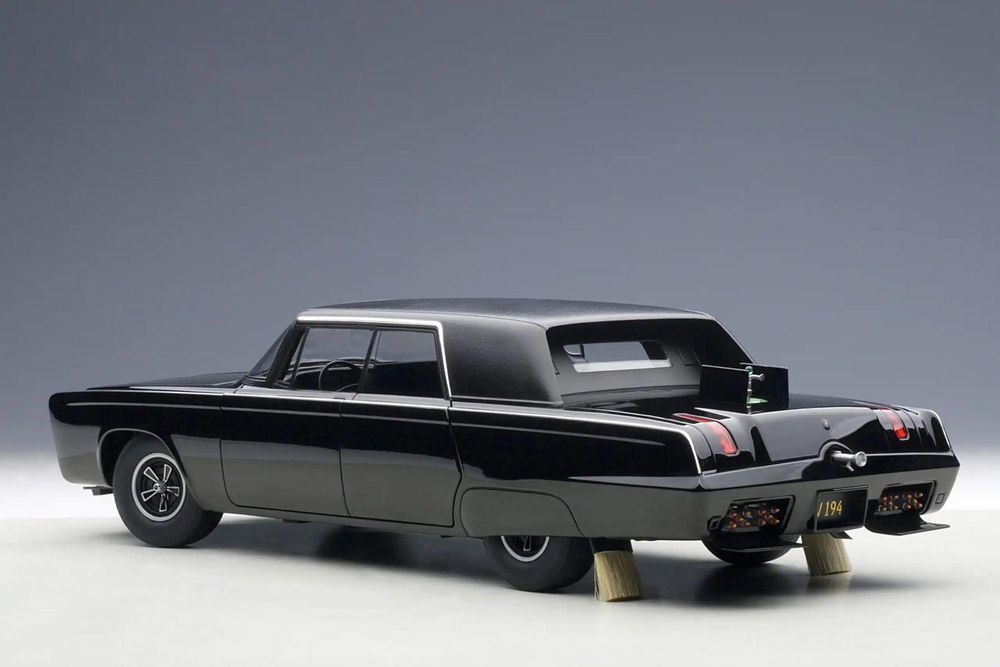 1:18 BLACK BEAUTY - GREEN HORNET
