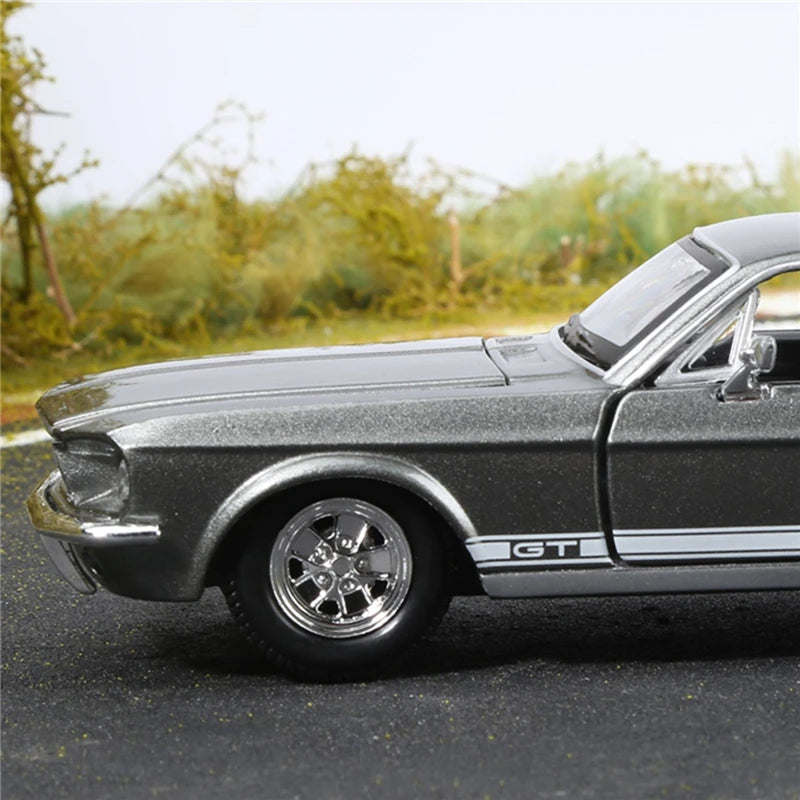 1:24 Ford Mustang GT 1967