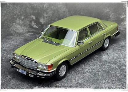 1:18 Mercedes-Benz 450 SEL
