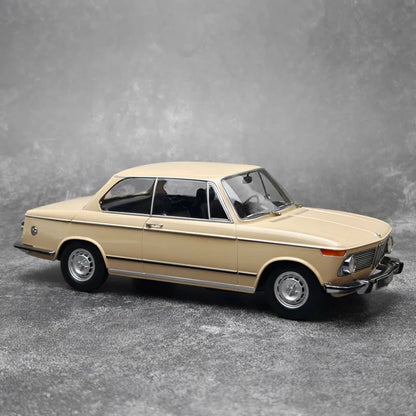 1:18 BMW 2002 1602/L2002ti