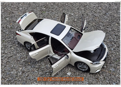 1:18 LEXUS LS500h