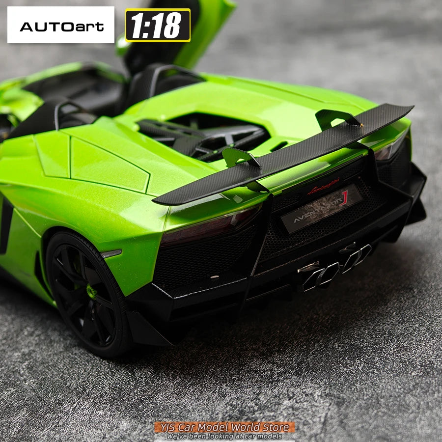 1:18 Lamborghini Aventador J
