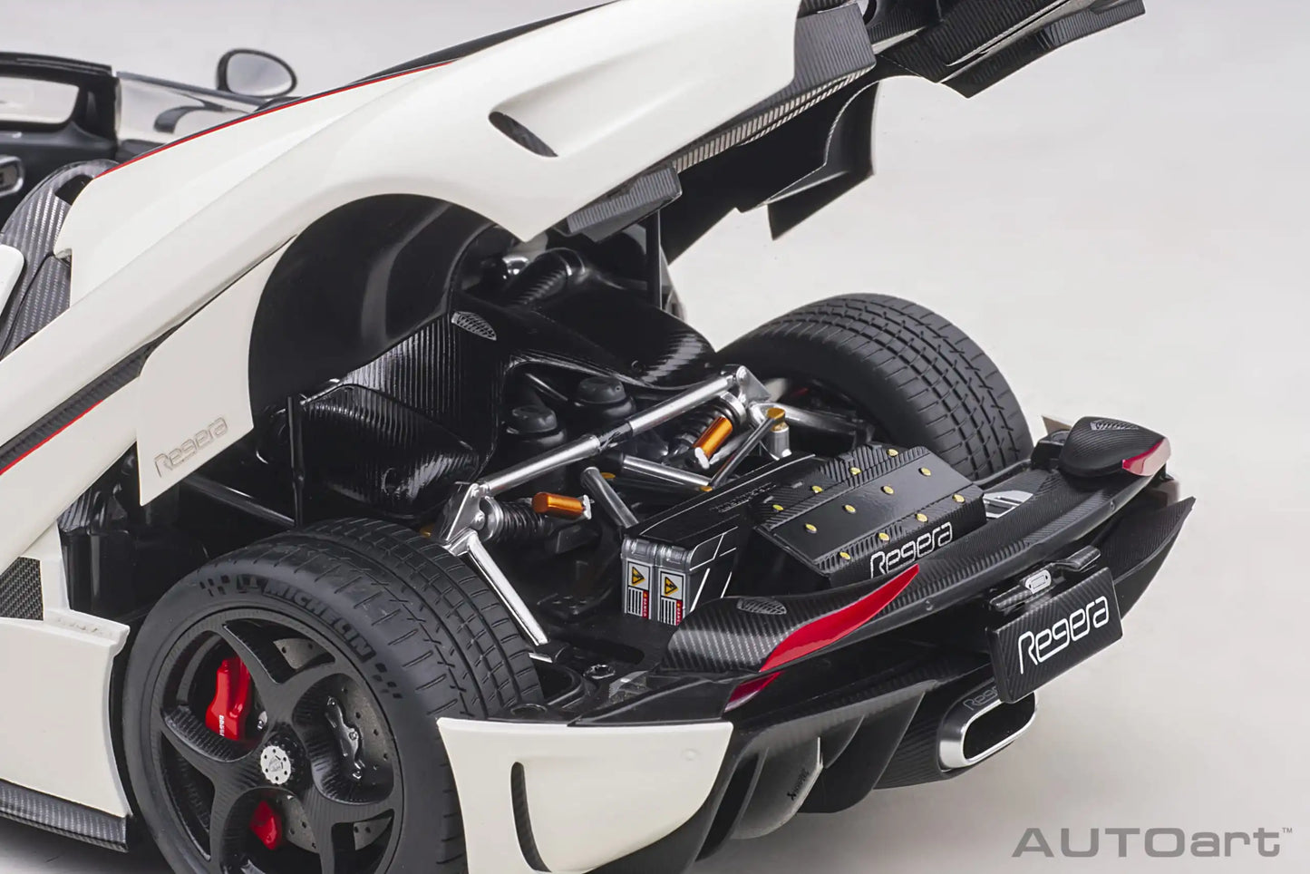 1:18 Koenigsegg Regera