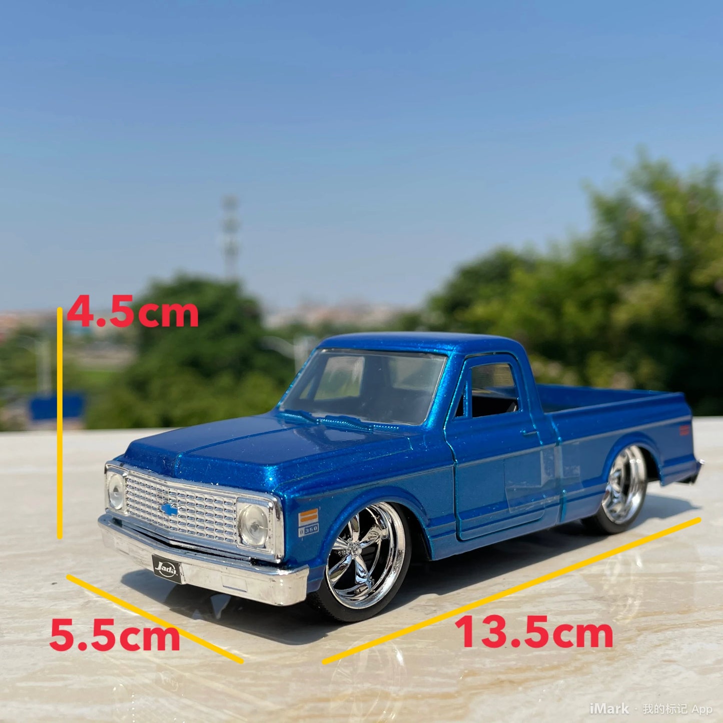 1:32 Chevrolet Pickup Truck