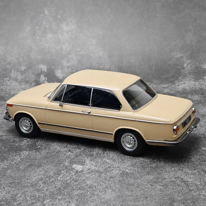 1:18 BMW 2002 1602/L2002ti