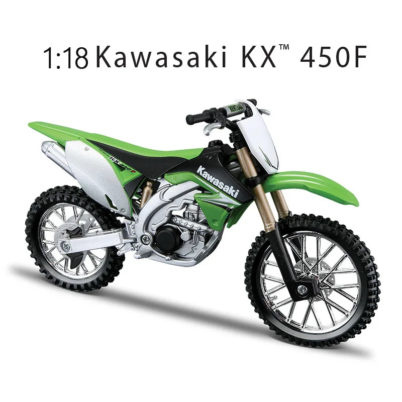 1:18 Suzuki GSX
