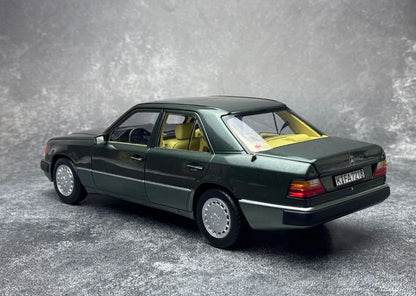 1:18 Mercedes-Benz  230E W124 1990