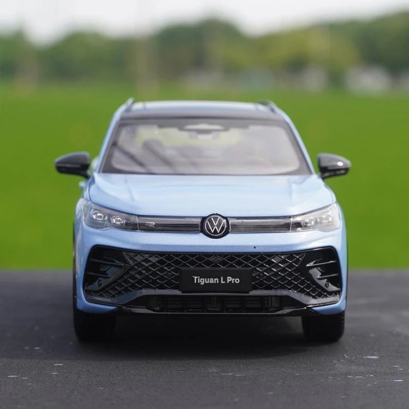 1:18 Volkswagens Tiguan L PRO