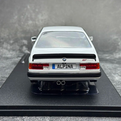 1:18 BMW ALPINA B7 turbo E24 1984