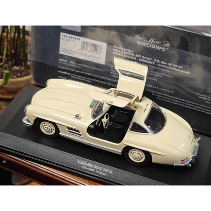1:18 Mercedes-Benz 300SL COUPE W198