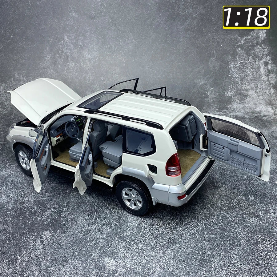 1:18 TOYOTA PRADO GX  2008