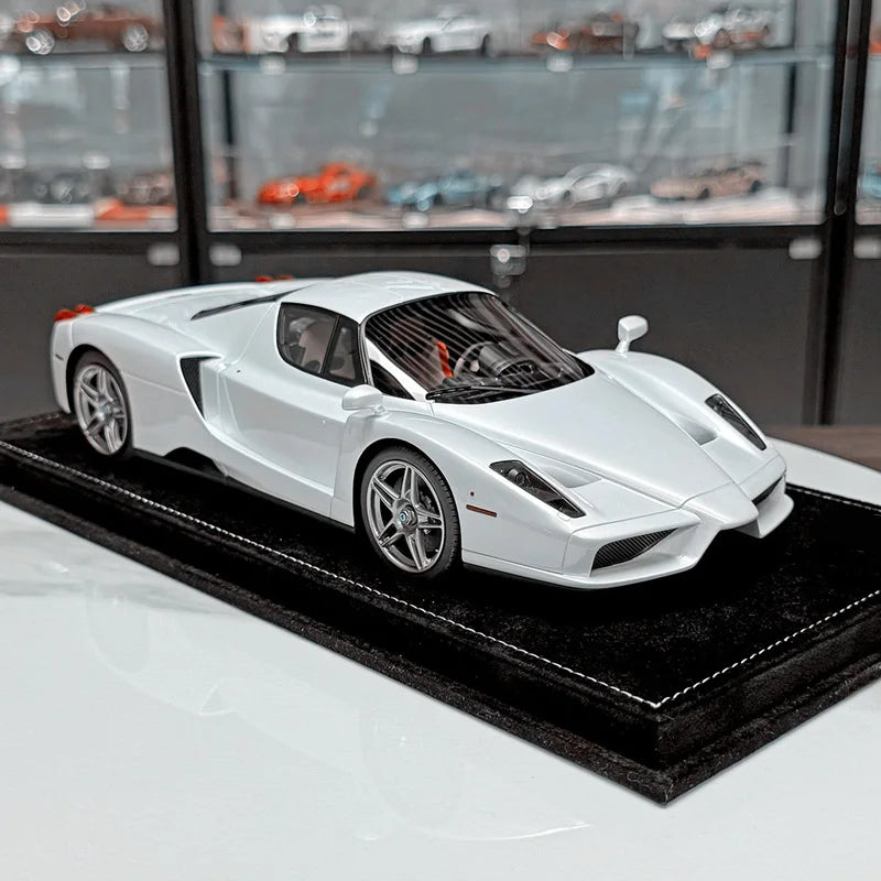 1:24 Ferrari Enzo