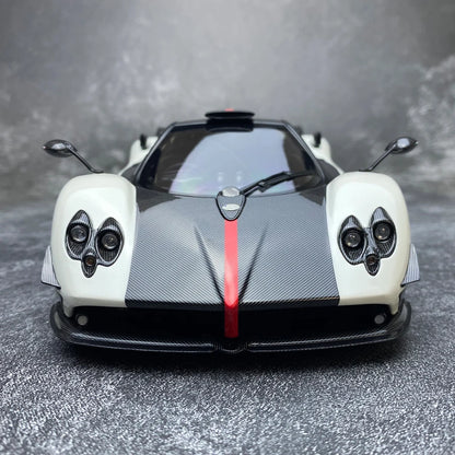 1:18 Pagani Zonda Cinque 2009