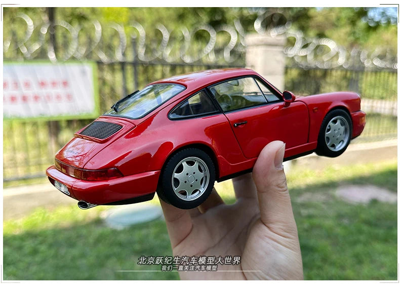 1:18 Porsche 911 964 Carrera 4 1992
