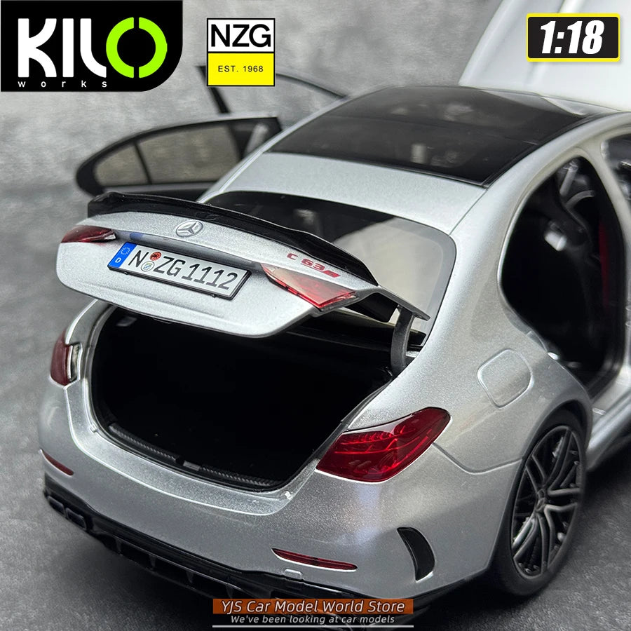 1:18 Mercedes-Benz C63