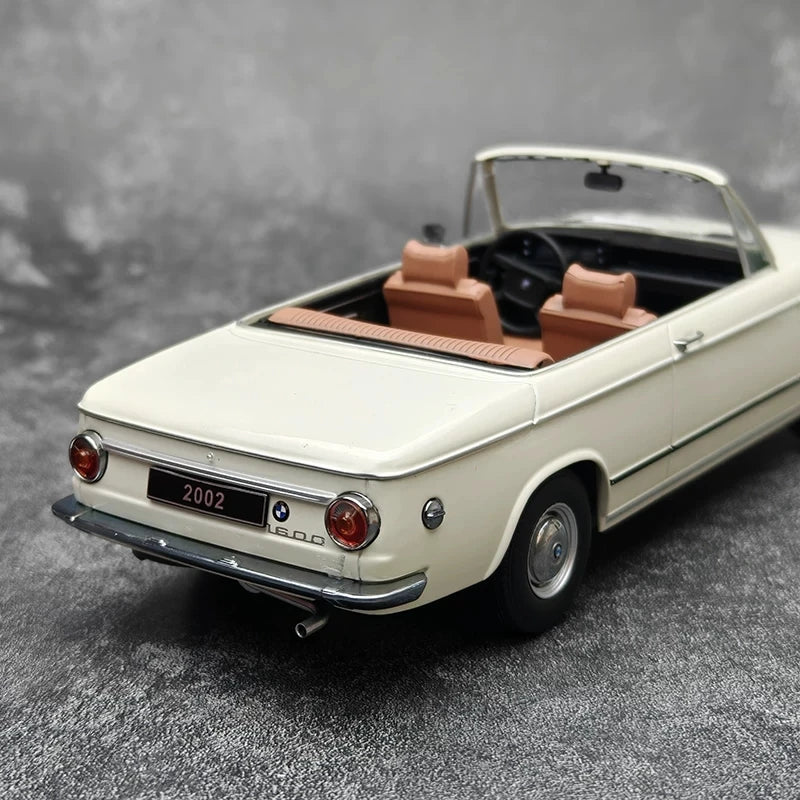 1:18 2002 Alpina Cabrio 1974