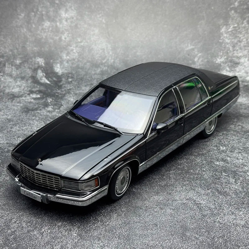 1:18 Cadillac Fleetwood