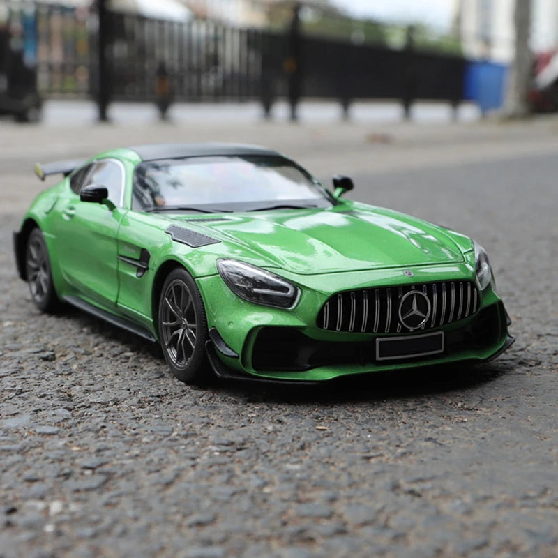1:18 Mercedes-Benz GT GTR
