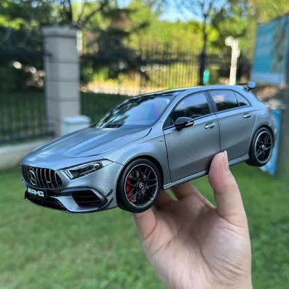 1:18 Mercedes-Benz A45 AMG