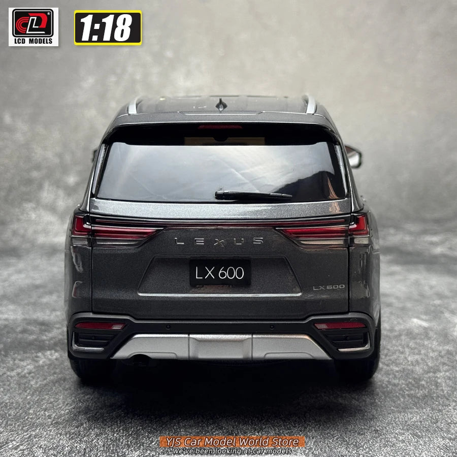 1:18 Lexus LX600