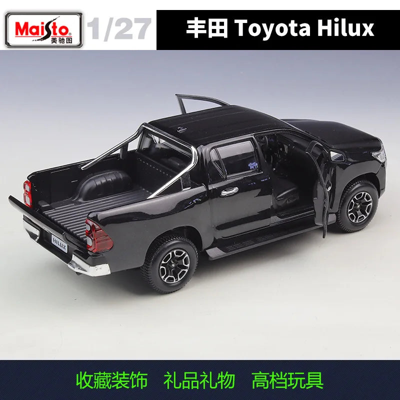 1:27 Toyota Hilux