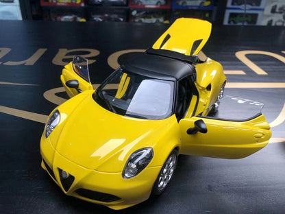 1:18 Alfa Romeo 4C Spider