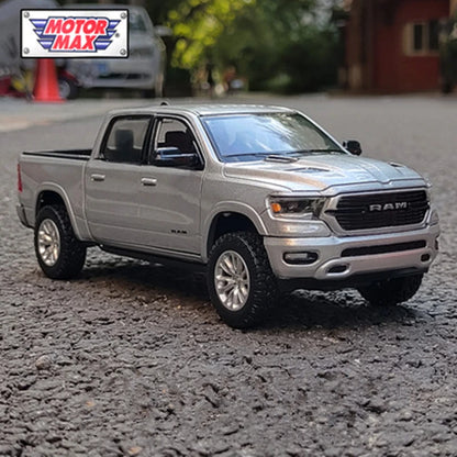 1:24 Dodge RAM 1500 Rebel