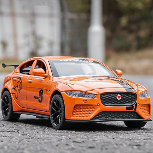 1:18 Jaguar XE SV Project 8