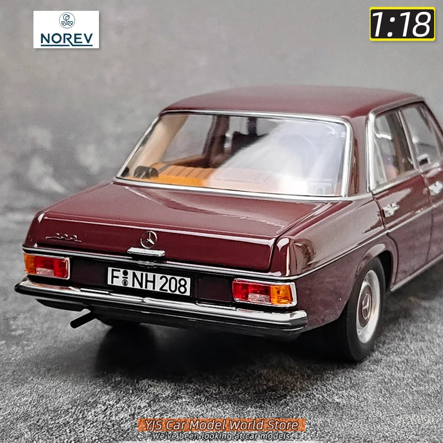 1:18 1968 Mercedes-Benz 200 W114
