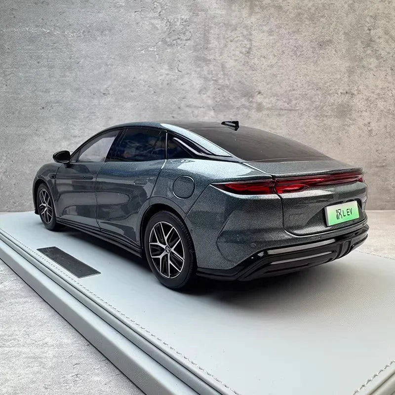 1:18 BYD Han L EV 2025
