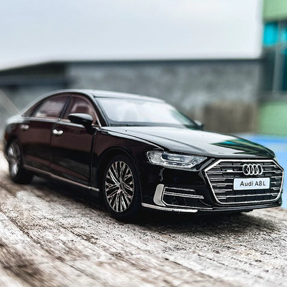 1:32 AUDI A8