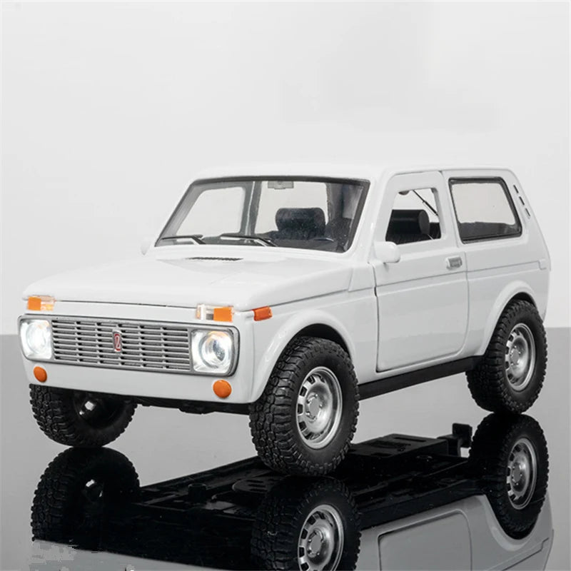 1:20 LADA NIVA