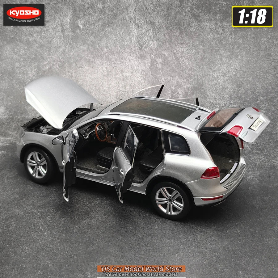 1:18 Volkswagen Touareg 2010
